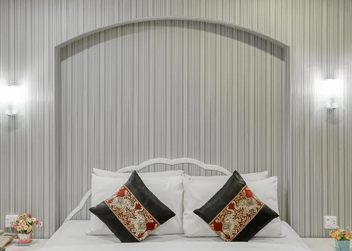 Hotel Aunchaleena Grand