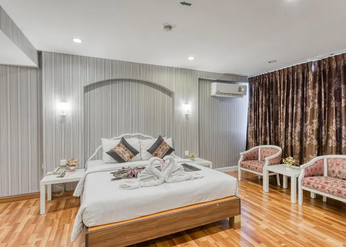 Hotel Aunchaleena Grand 5*