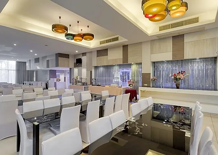 Aunchaleena Grand Bangkok