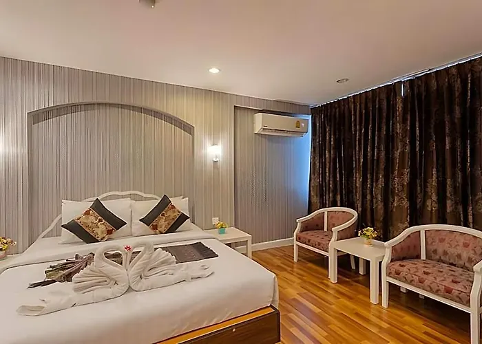 Hotel Aunchaleena Grand