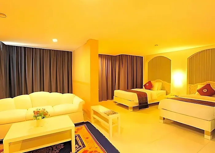 Aunchaleena Grand Hotel 5*
