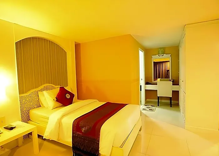 Aunchaleena Grand Hotel 5*