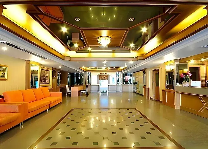 Aunchaleena Grand Hotel