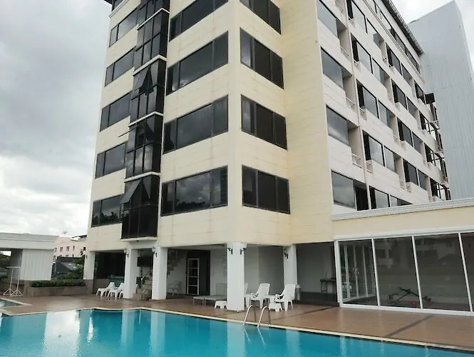Aunchaleena Grand Hotel 5*